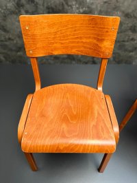 Gebrauchte Stapelstühle Holzstühle Küchenstühle Esszimmerstühle - Bild 4