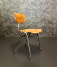 60 x Original Vintage Stühle Retro Stapelstühle Gastro Bistro Bar - Bild 5