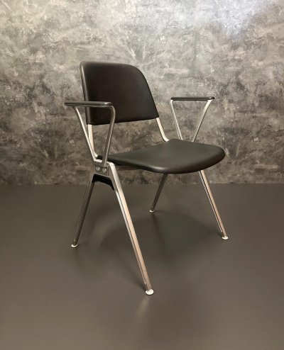 Vintage Stapelstühle Knoll Don Albinson mit Armlehnen