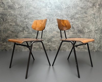 12x Stapelstühle Vintage Retro schwarz Stahlrohr 80er