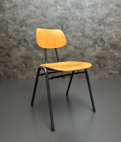 Stapelstühle Vintage Industriestil 20 Stück