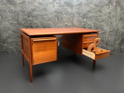 Arne Vodder Schreibtisch Teak 60er dänisches Design