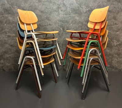 Vintage Stapelstühle Gastro Bistro Industrie gebraucht